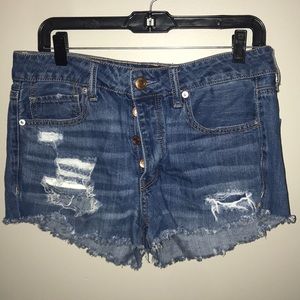 American Eagle - Tomgirl Shorts Distressed